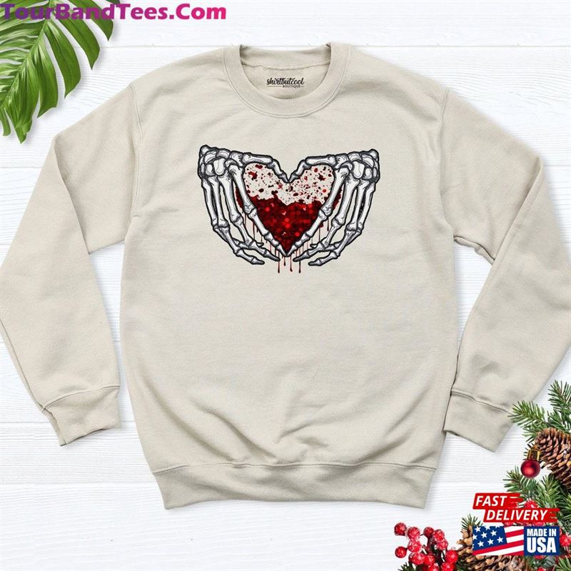 Skeleton Hands Heart Sweatshirt Valentine’S Day Unisex Classic 29Uf118794 – Utopia Fashion