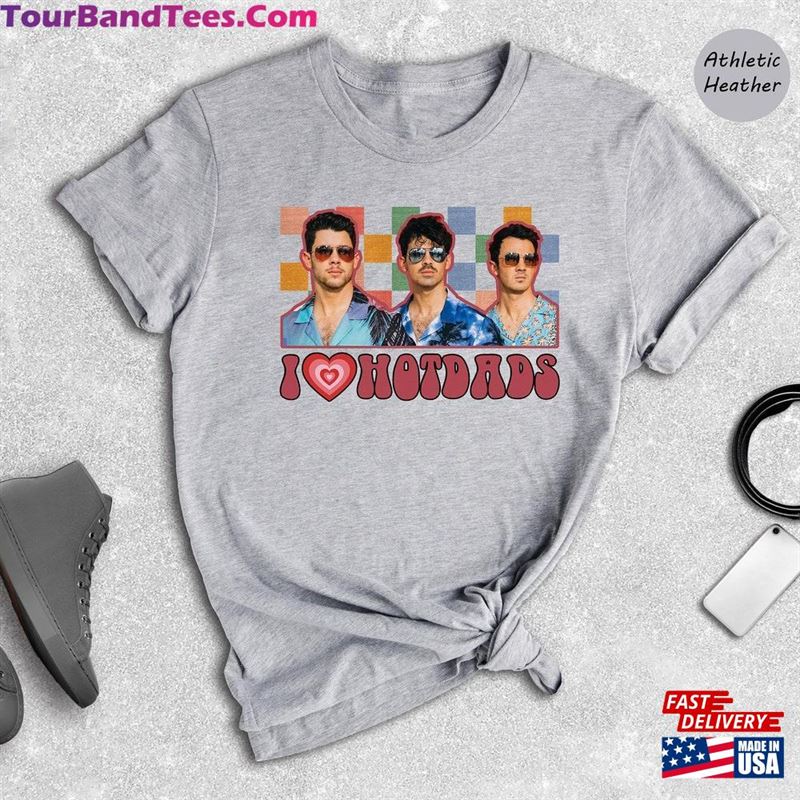 Vintage Jonas Brothers Shirt I Love Hot Dads Daddy Sweatshirt Classic 29Uf123643 – Utopia Fashion